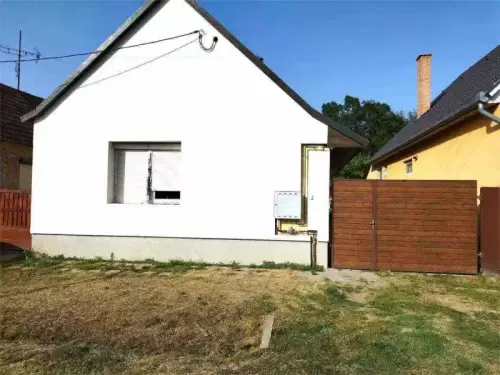 Császártöltés-26,5 M Ft-70m2-001