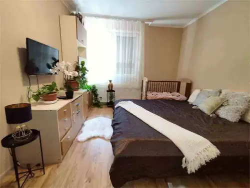 Császártöltés-26,5 M Ft-70m2-004